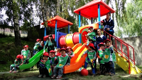 Fundación integra implementó juegos de patio en Jardines Infantiles
